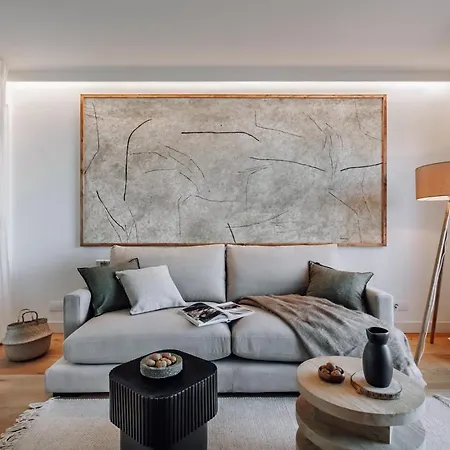 Aribe - 3 Bedroom And Terrace In Eixample Esquerra アパート