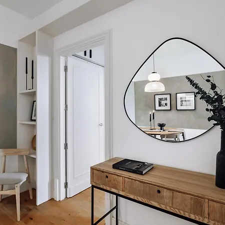 Apartment Aribe - 3 Bedroom And Terrace In Eixample Esquerra *